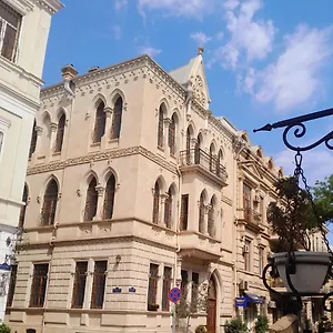 Vintage Boutique Konukevi Bakü